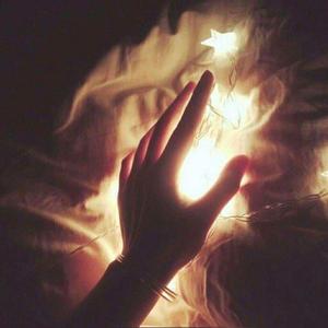 老男人舔逼颜面
